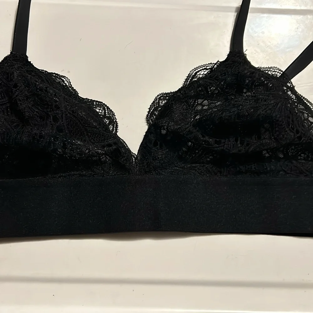 N/A black lace